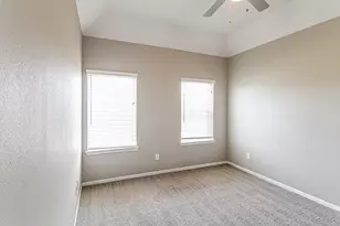 3209 Youngs Meadow Ln, League City, TX 77539 - Photo 6