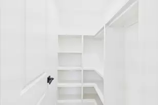 2002 Jones St, Rosenberg, TX 77471 - Photo 4