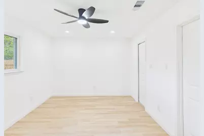 2002 Jones Street, Rosenberg, TX 77471 - Photo 2