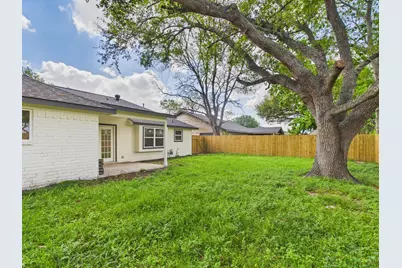 2002 Jones Street, Rosenberg, TX 77471 - Photo 32