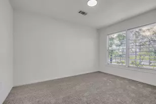 718 E Republic Ave, Baytown, TX 77520 - Photo 18