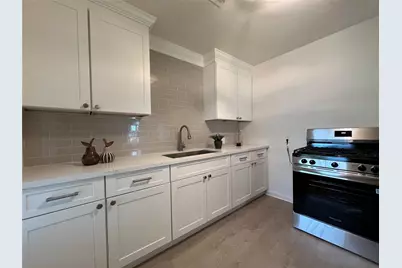 718 E Republic Avenue #1, Baytown, TX 77520 - Photo 12