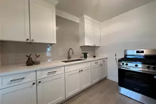 718 E Republic Ave, Baytown, TX 77520 - Photo 12