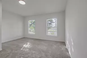 718 E Republic Ave, Baytown, TX 77520 - Photo 18