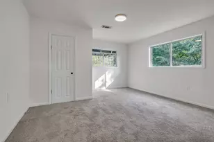 718 E Republic Ave, Baytown, TX 77520 - Photo 14