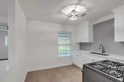 718 E Republic Avenue #1, Baytown, TX 77520 - Photo 14