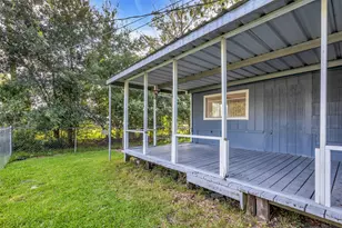 718 E Republic Ave, Baytown, TX 77520 - Photo 22