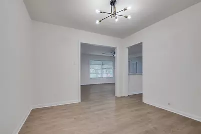 718 E Republic Avenue #1, Baytown, TX 77520 - Photo 10
