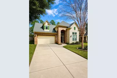 27 E Shale Creek Circle, The Woodlands, TX 77382 - Photo 2