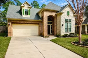 27 E Shale Creek Cir, The Woodlands, TX 77382 - Photo 2