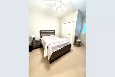 27 E Shale Creek Circle, The Woodlands, TX 77382 - Photo 18