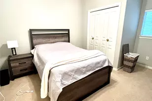 27 E Shale Creek Cir, The Woodlands, TX 77382 - Photo 18
