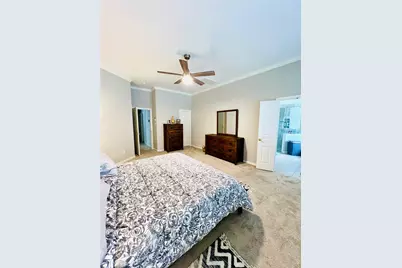 27 E Shale Creek Circle, The Woodlands, TX 77382 - Photo 12