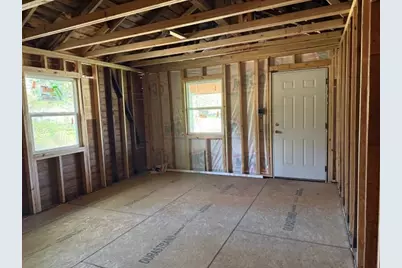 870 W Davis Loop, Vidor, TX 77662 - Photo 4