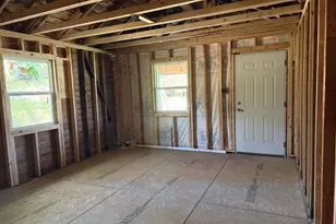 870 W Davis Loop, Vidor, TX 77662 - Photo 4