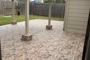 903 Christopher, Baytown, TX 77521 - Photo 22