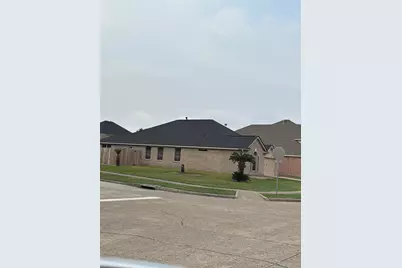 903 Christopher, Baytown, TX 77521 - Photo 2