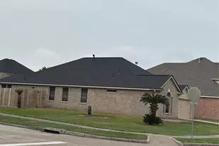 903 Christopher, Baytown, TX 77521 - Photo 2