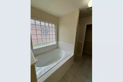 903 Christopher, Baytown, TX 77521 - Photo 12