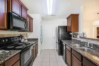 9438 Gold Mountain Drive, Rosharon, TX 77583 - Photo 6