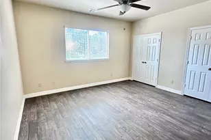 52 Woodland Hills Dr, Conroe, TX 77303 - Photo 6