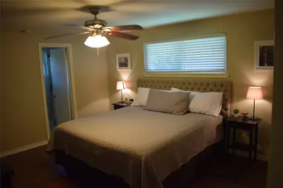 5742 Southminster Drive, Houston, TX 77035 - Photo 6