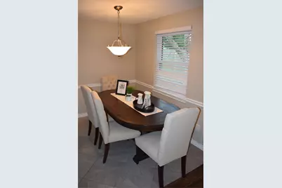 5742 Southminster Drive, Houston, TX 77035 - Photo 16