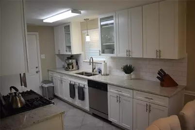 5742 Southminster Drive, Houston, TX 77035 - Photo 18