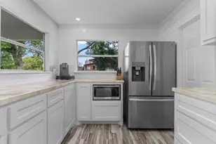 448 County Rd 243, Matagorda, TX 77414 - Photo 26