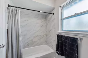 301 Hill Brook Ln, Conroe, TX 77385 - Photo 26