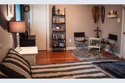 1911 Shadow Bend Dr, Houston, TX 77043 - Photo 14