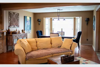 1911 Shadow Bend Dr, Houston, TX 77043 - Photo 6