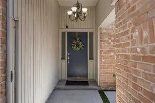 11743 Wickhollow Ln, Houston, TX 77043 - Photo 4