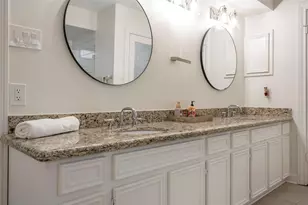 11743 Wickhollow Ln, Houston, TX 77043 - Photo 24