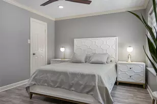 11743 Wickhollow Ln, Houston, TX 77043 - Photo 22