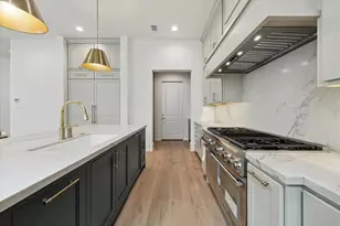 25 Wentworth Gate Path, Houston, TX 77027 - Photo 10