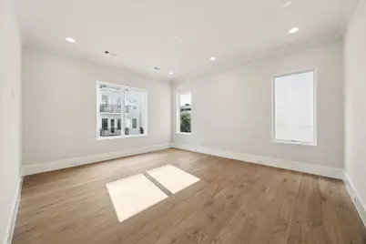 25 Wentworth Gate Path, Houston, TX 77027 - Photo 16