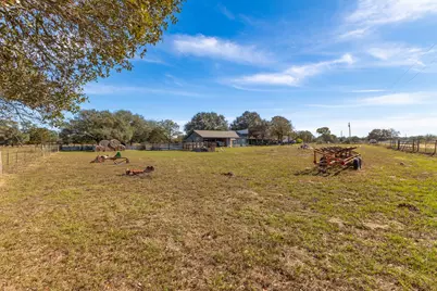 1009 Private Road 1024, Hallettsville, TX 77964 - Photo 36
