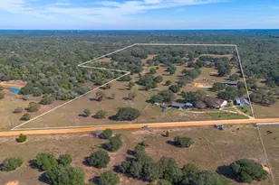 1009 Private Rd 1024, Hallettsville, TX 77964 - Photo 2