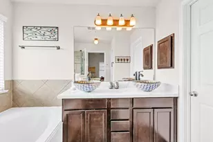 13013 Trail Manor Dr, Pearland, TX 77584 - Photo 18