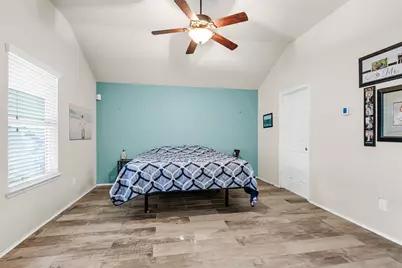 13013 Trail Manor Drive, Pearland, TX 77584 - Photo 16