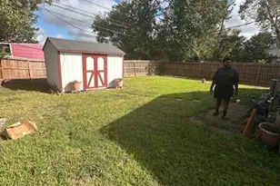 4737 Alvin St, Houston, TX 77033 - Photo 4