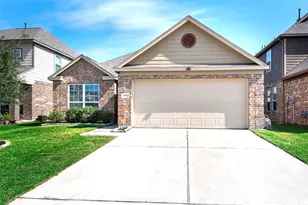 10646 Chestnut Path Way, Tomball, TX 77375 - Photo 1