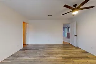 8703 Summerset Meadow Ct, Houston, TX 77075 - Photo 36