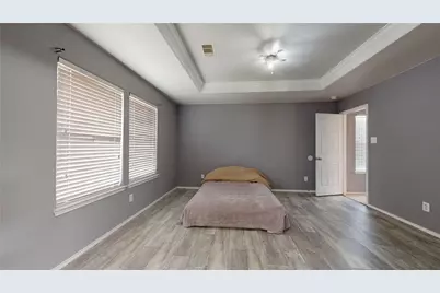 8703 Summerset Meadow Court, Houston, TX 77075 - Photo 22