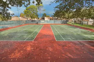 880 Tully Rd, Houston, TX 77079 - Photo 24