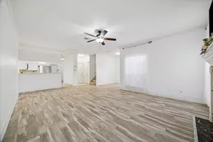 880 Tully Rd, Houston, TX 77079 - Photo 14