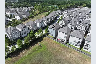4004 Centre Meadow Way, Houston, TX 77043 - Photo 36