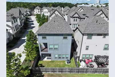 4004 Centre Meadow Way, Houston, TX 77043 - Photo 34