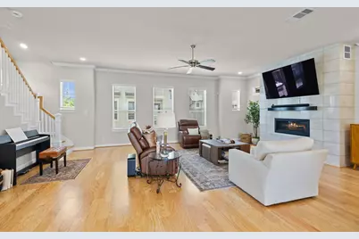 4004 Centre Meadow Way, Houston, TX 77043 - Photo 10